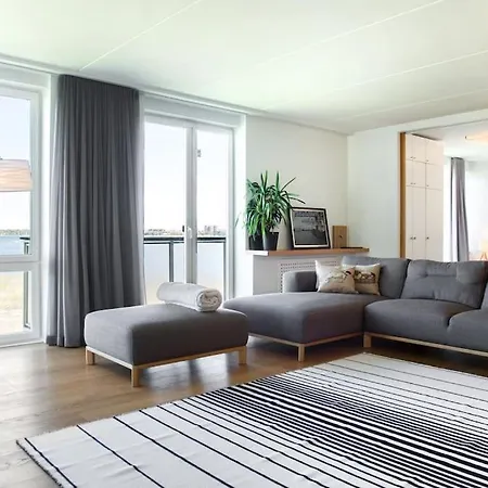 Luxury Seaside 3 Bedroom With Balcony Apartment Tallinn